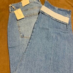 Universal Thread Vintage Straight Jeans      size 17